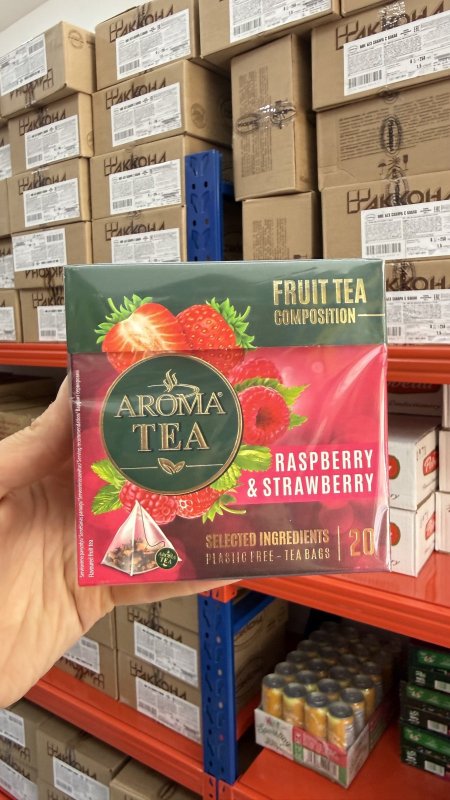 شاي فواكه عطري بنكهة التوت والفراولة من اروما تي Aroma Tea فيه 20كيس