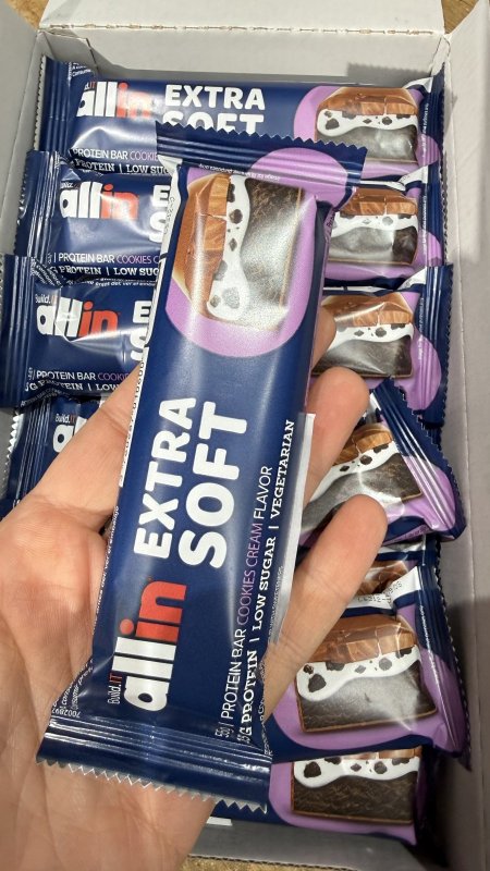 بروتين بار Allin Extra Soft بنكهة كريمة البسكويت (Cookies Cream) اوريو بدون سكر وزنها 55غرام