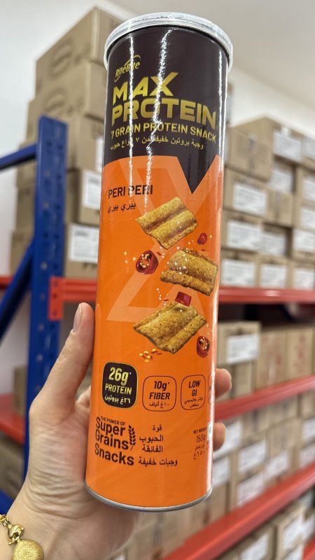 شيبس ماكس بنكهة الفلفل الحار عالي البروتين فيه 26% بروتين غني بالألياف بدون زيت النخيل وزنها 150 غرام