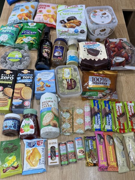 بوكس السعادة بدون حرمان فيه اكثر من 30 صنف لرمضان 🌙🎁