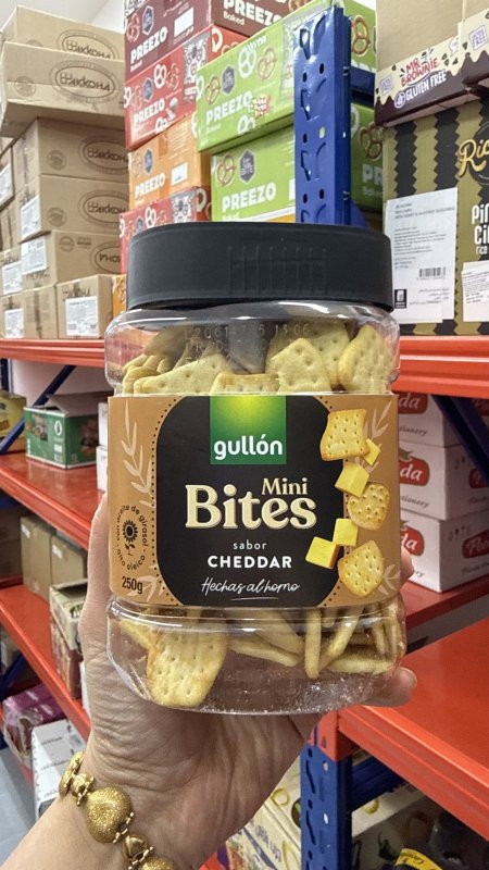 كراكر جولون مخبوز بالفرن بطعم الجبنة وزنه 250 غرام ♥️