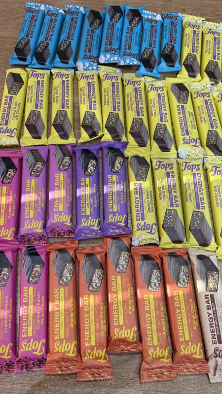 2 لوح من المكسرات والبذور الشيا والسمسم والتمر والشوفان والشوكولاته بدون سكر وزنه 50 غرام