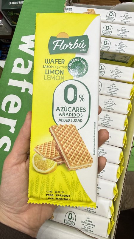 بسكويت ويفر محشي بطعم الليمون  دايت♥️ وزنه 150 غرام