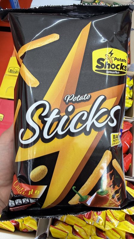 شيبس ستيكس عيدان الذرة والبطاطا بطعم الفلفل الحار وزنه 70 غرام