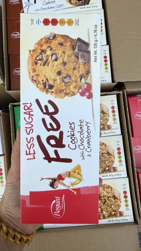 كوكيز بولندي مع حبيبات الشوكولاتة والتوت الكرانبيري خالي من السكر وزنها 135 غرام