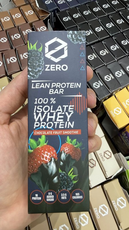 بروتين بار zero زيرو شوكولاته مع التوتيات عالي البروتين وخالي من السكر وزنه 50غرام