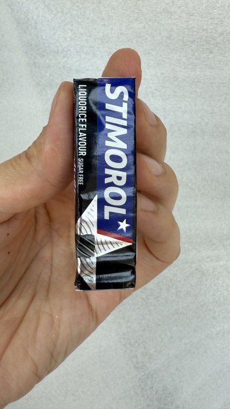 علكة طبية ‏ Stimorol foil بطعم السوس 🌿