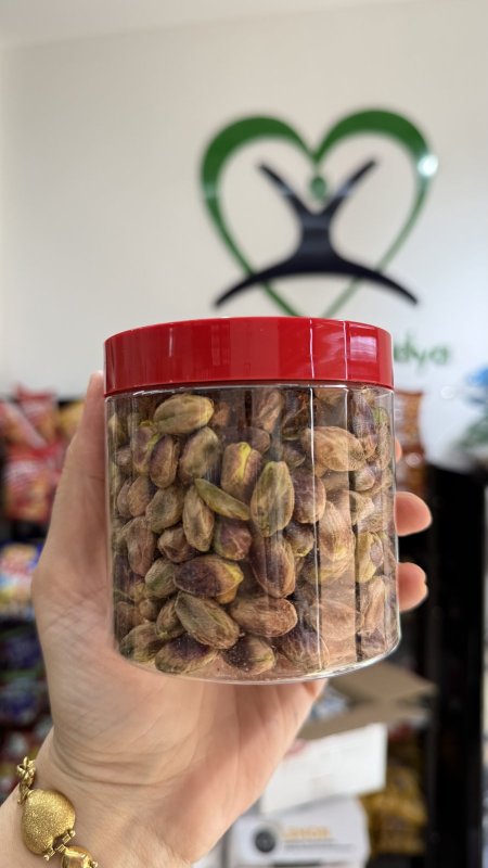 فستق حلبي نية وزن العلبة 200 غرام