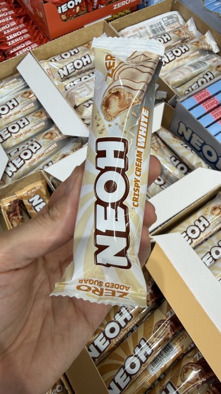 كيندر بوينو اصبع وافل مقرمش محشي بالكريمة ومغطى بالشوكولاتة البيضاء NEOH Crispy Cream White zero + وزنه 22 غرام