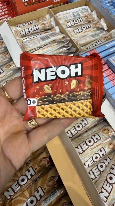 نيوه وافل بالبندق والشوكولاتة zero+ NEOH Hazelnut Waffle Crunch وزنه 21 غرام