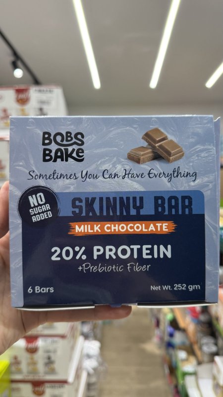 بوكس من بارات شوكولاته حليب عالية البروتين والبروبيوتيك خالي من السكر فيها 6 بارات