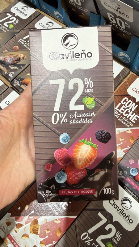 لوح شوكولاته اسباني مع التوتيات 72٪كاكاو وخالي من السكر والجلوتين وزنه 100 غرام 🍫